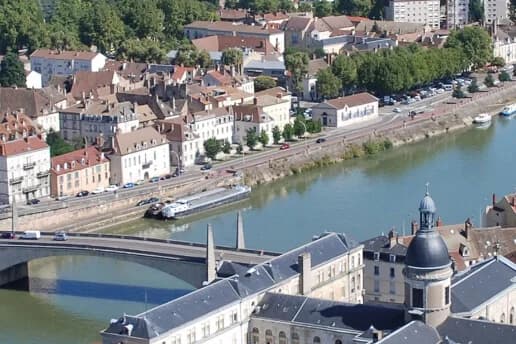 Vue de Chalon-sur-Saône illustrant la distribution de flyers et prospectus